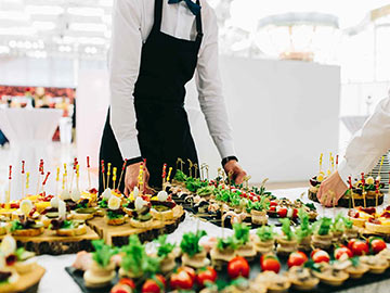 The Ultimate Wedding Catering Hacks by the wedding caterers in Delhi to Save big on your “Big Day”
