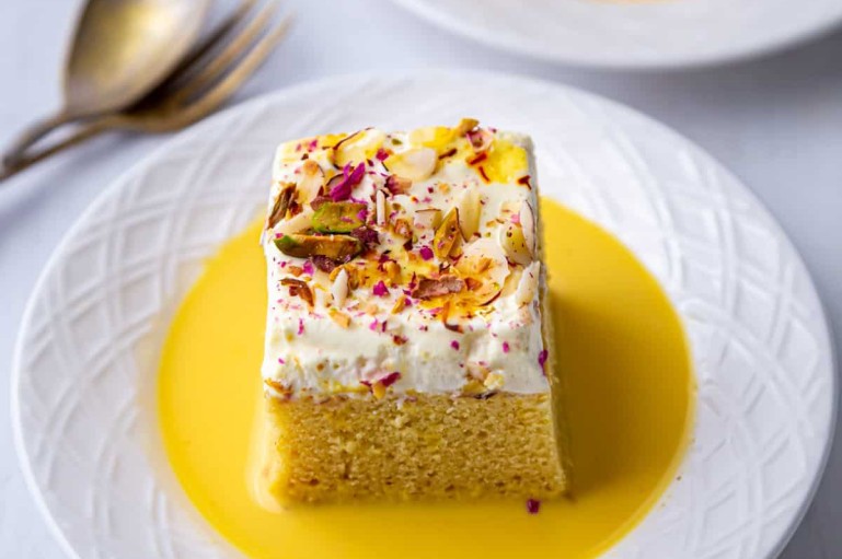 June Brides, Jalebis & Jokes: Sweet Treats for Summer Weddings